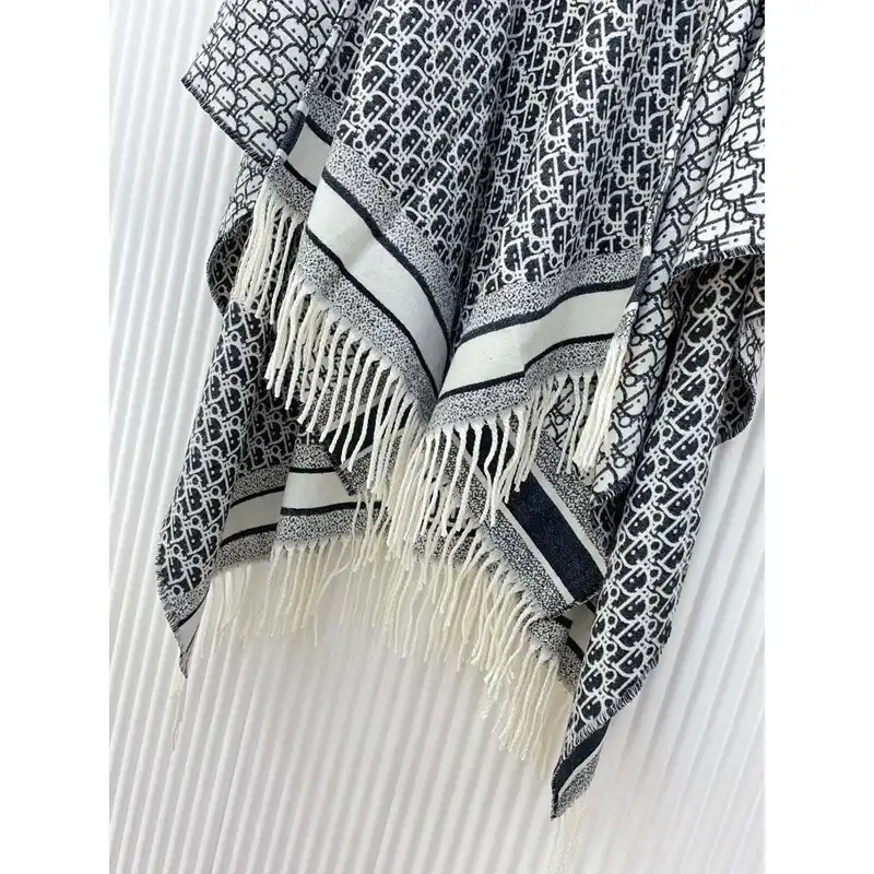 Official FashionRep SCARVES scarves 2409SC0101 0126