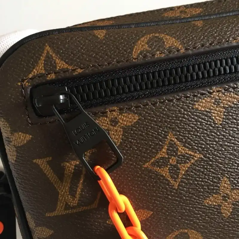 Official FashionRep LV Bags 19B570218 0123