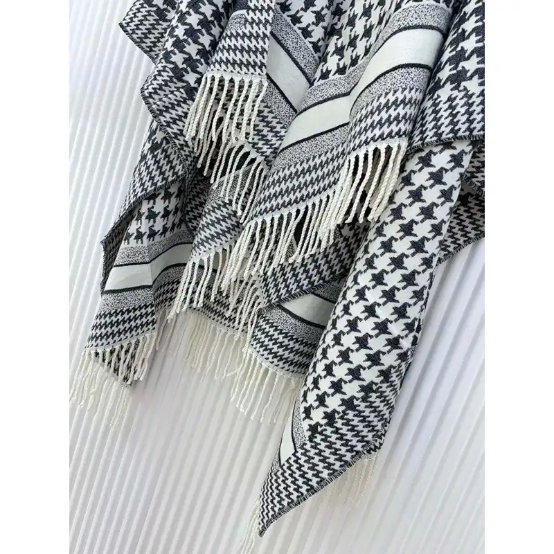 Official FashionRep SCARVES scarves 2409SC0102 0126