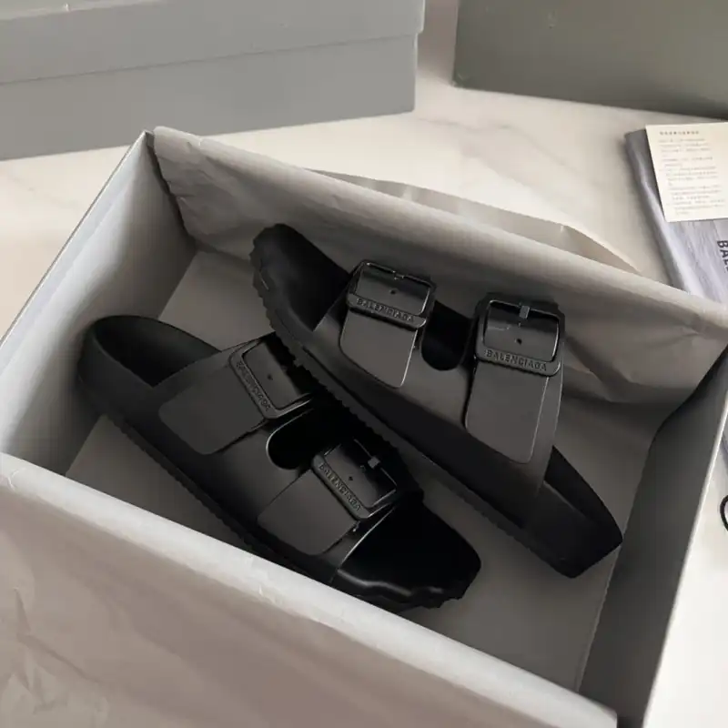 Official FashionRep Balenciaga Shoes 2405SH0040 0131