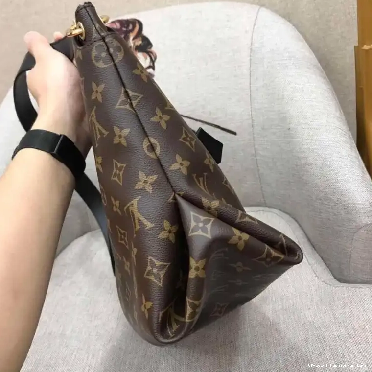 Official FashionRep Bags LV 19B570427 0222