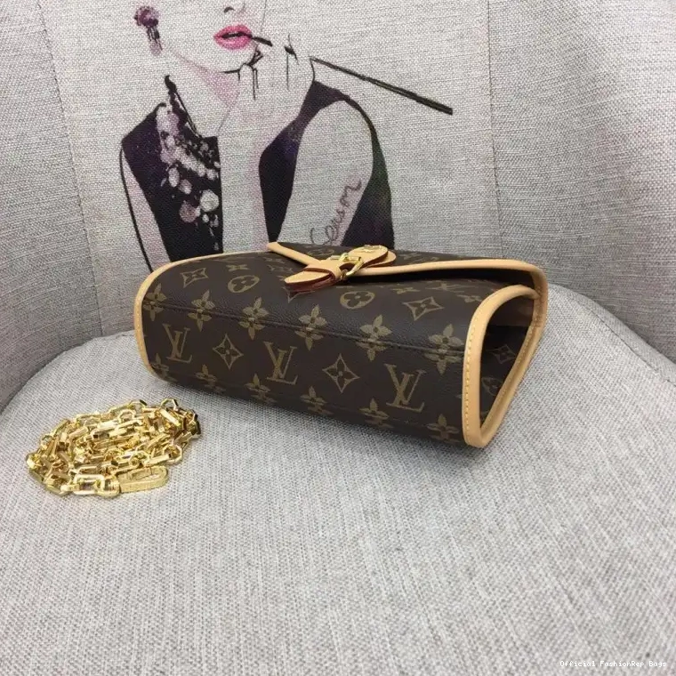 Official FashionRep LV 19B570320 Bags 0210