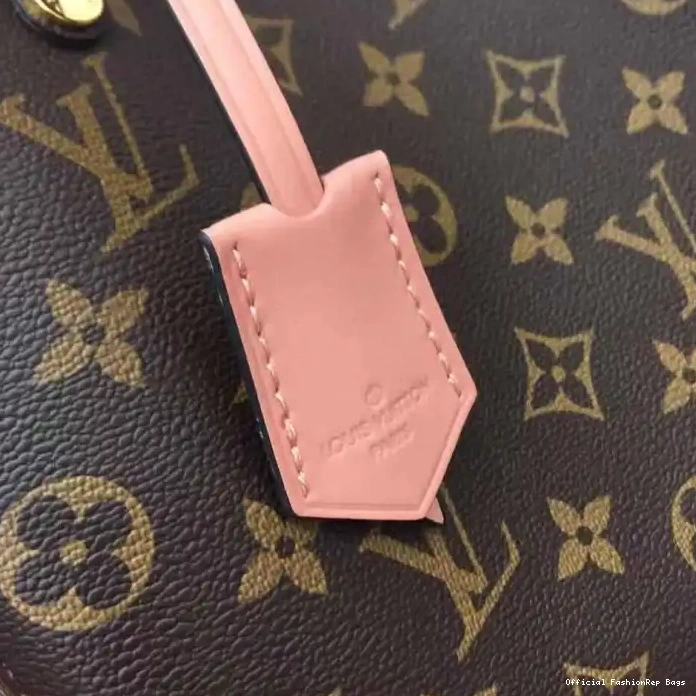 Official FashionRep LV 19B570330 Bags 0215